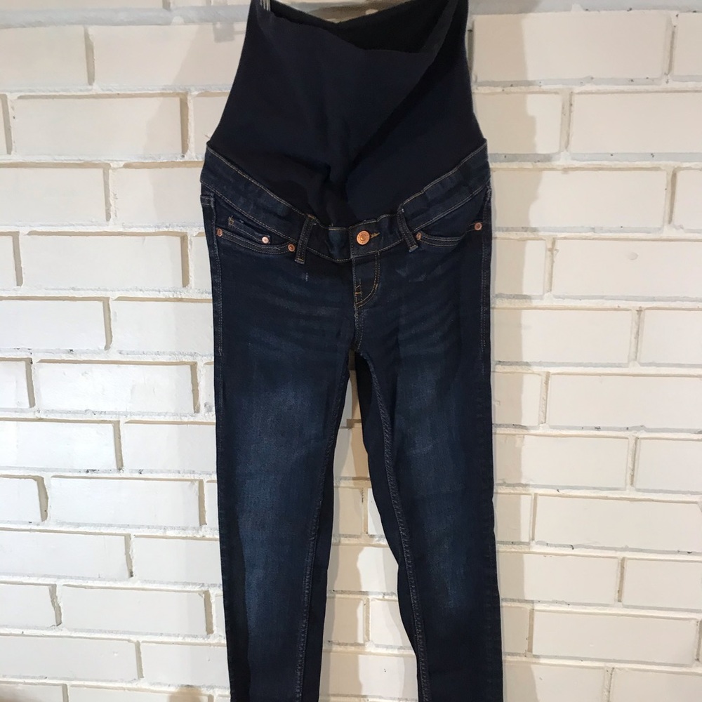 ❌❌❌❌SOLD❌❌❌❌❌❌ Maternity jeans size 2